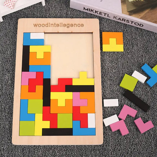 Puzzle en bois 3D coloré